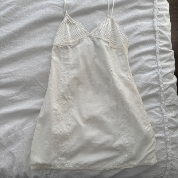 Zara white mini dress - Picture 2 of 3